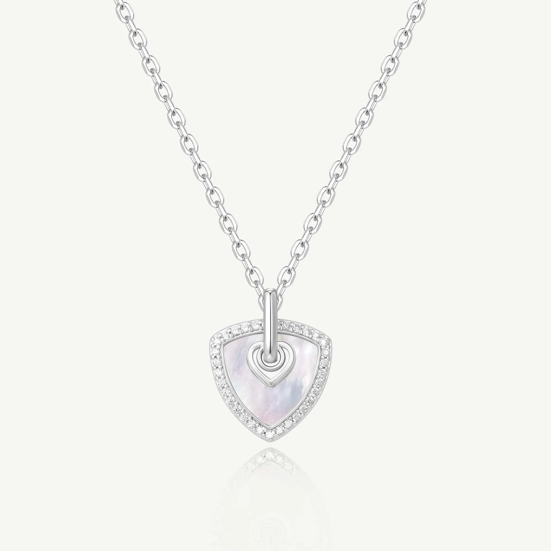 Trinity Signature Necklace Mother Pearl