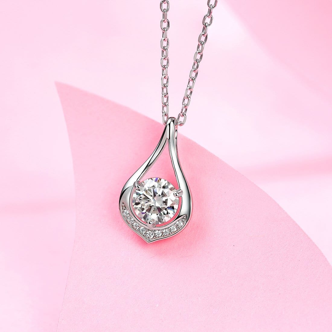 FANCIME Moissanite Dewdrop Waterdrop Sterling Silver Necklace Detail