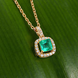 FANCIME "Liza" Vivid Green Emerald 14K Solid Real Yellow Gold Necklace Detail