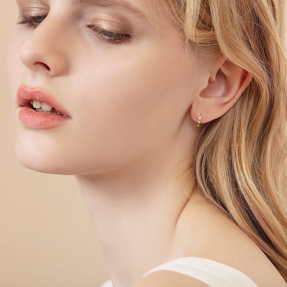 FANCIME Minimalist Hinged Sleeper 18k Rose Gold Hoop Earrings Model