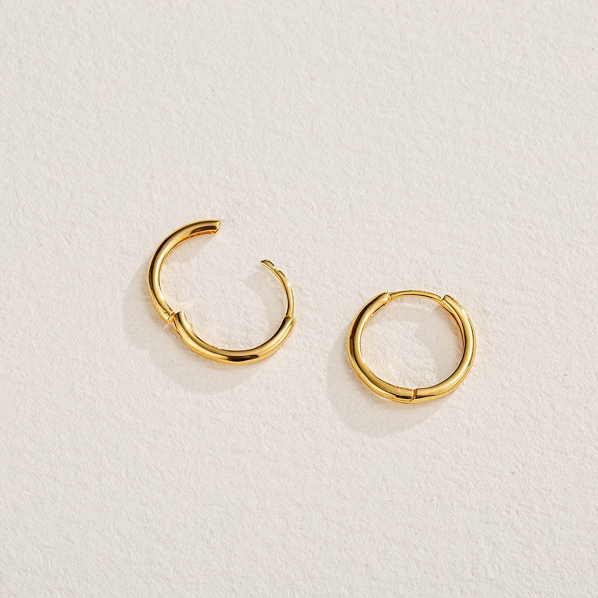 FANCIME Endless Gold 18K Yellow Gold Hoop Earrings Show