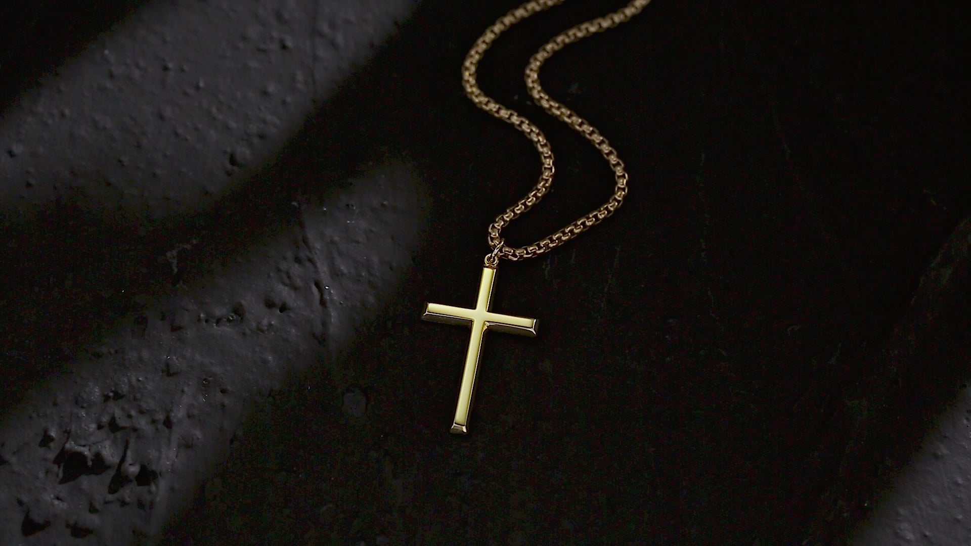 FANCIME Plated Mens Beveled Cross 14K Yellow Gold Necklace Video