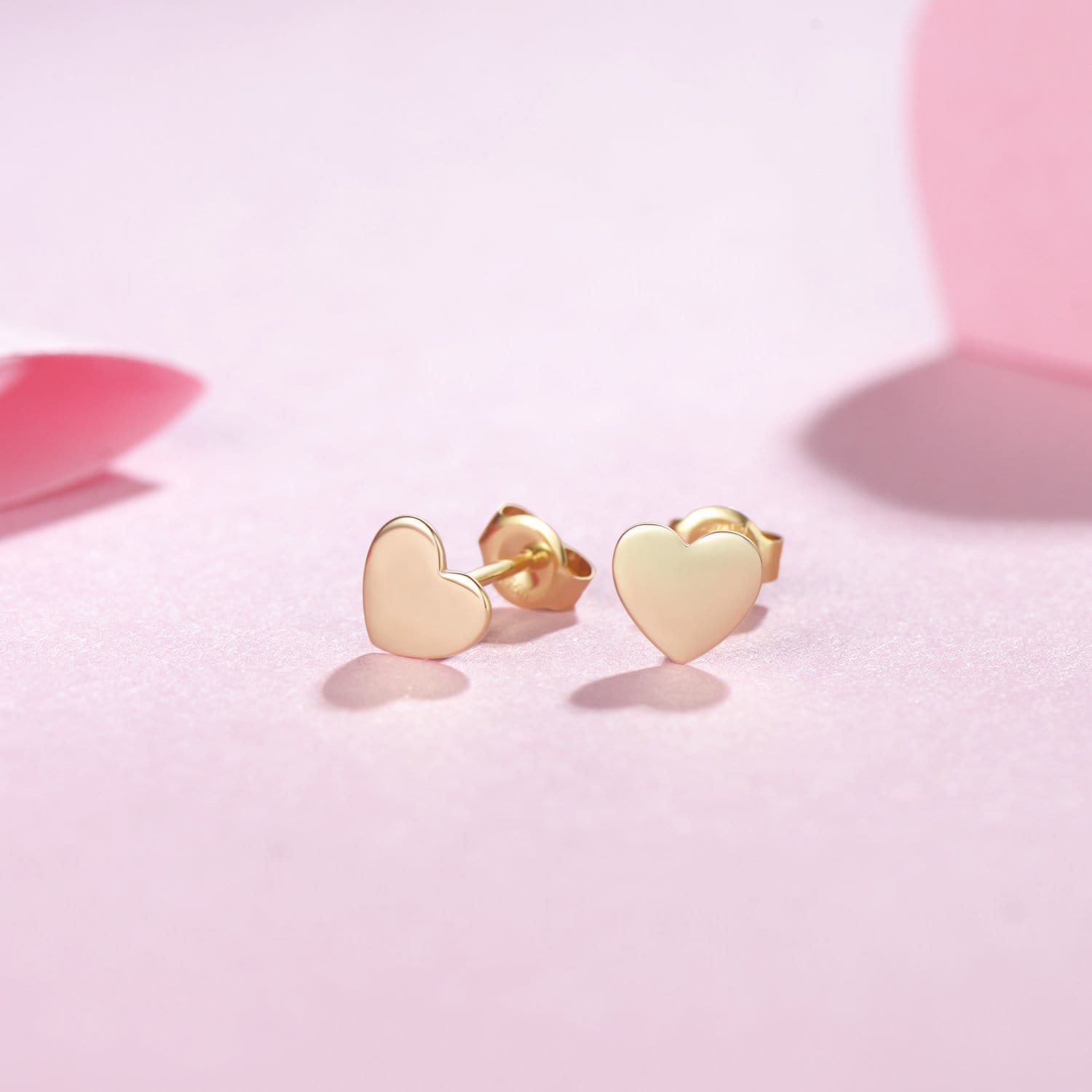 FANCIME Minimalist Heart 14K Yellow Gold Stud Earrings Show