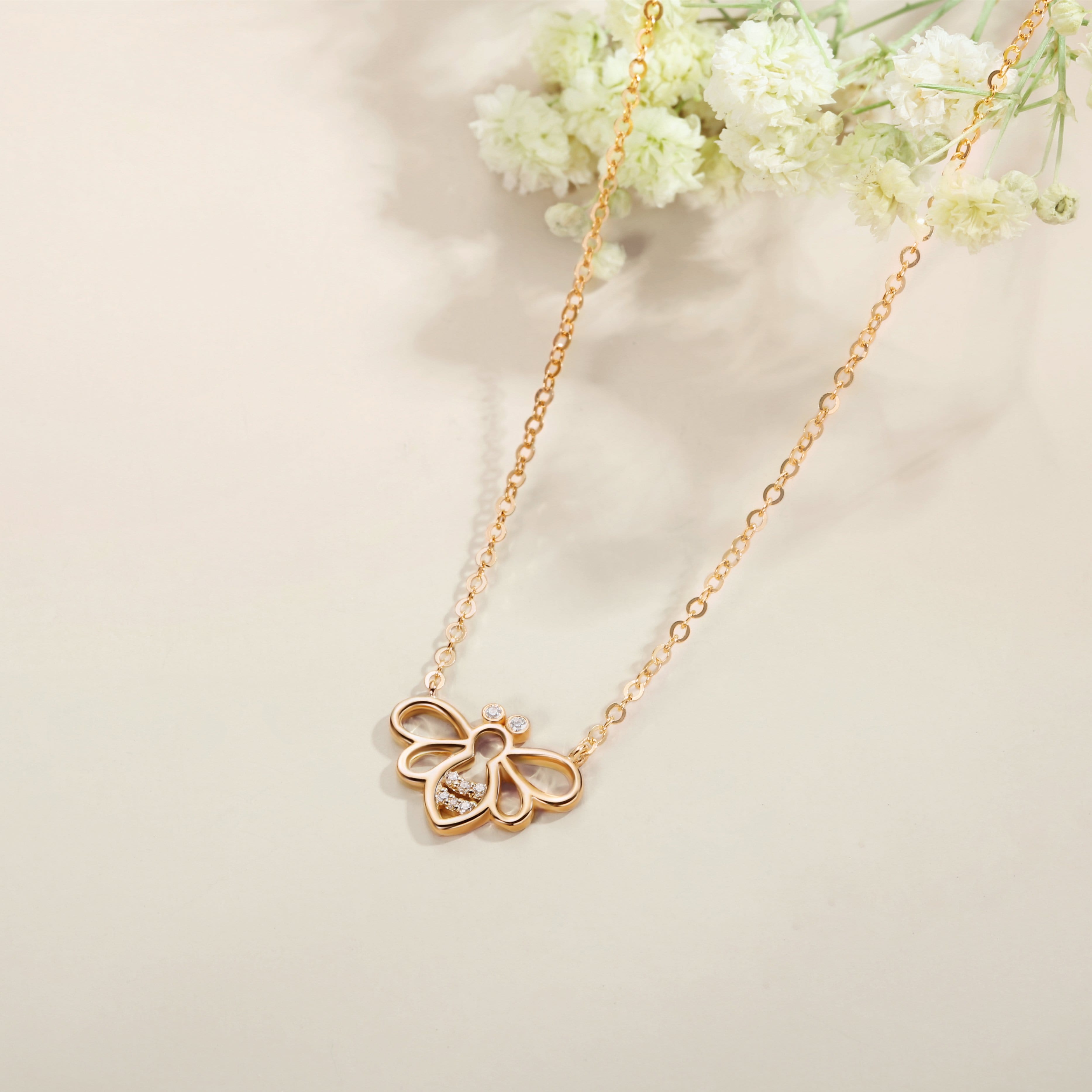 Fancime "Be Bright" Minimalist Dainty Bee Yellow Gold Necklace Show2